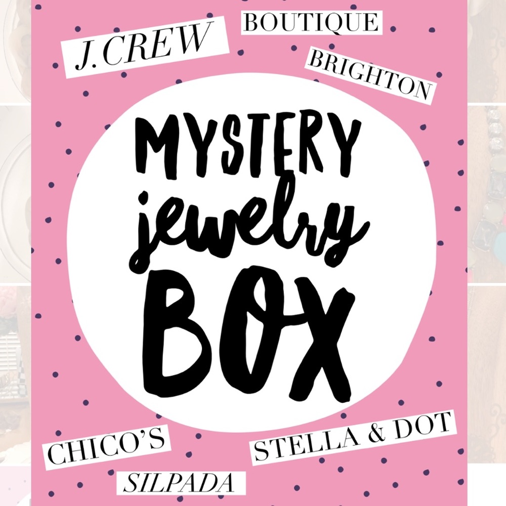Mystery jewelry box! 4 pieces of jewelry!